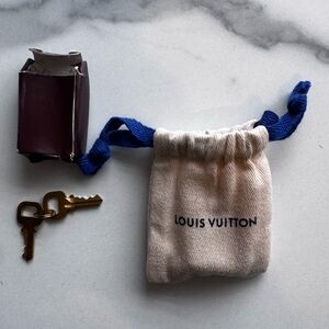 Authentic LV Key Set #437